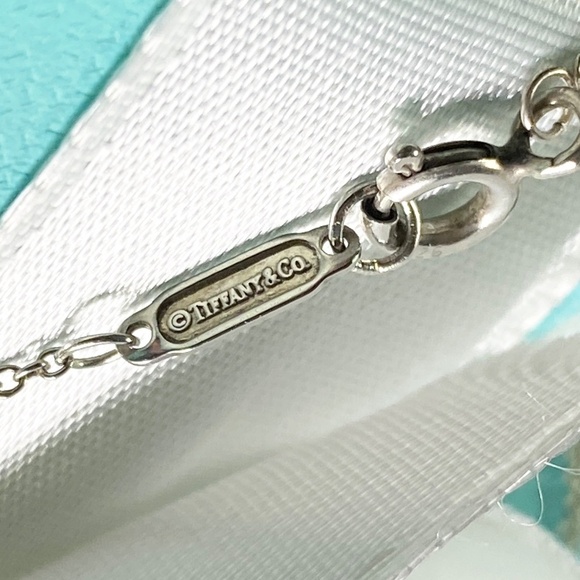 Tiffany & Co Double Heart “Return to Tiffany”  16” silver 925  box - Picture 3 of 6